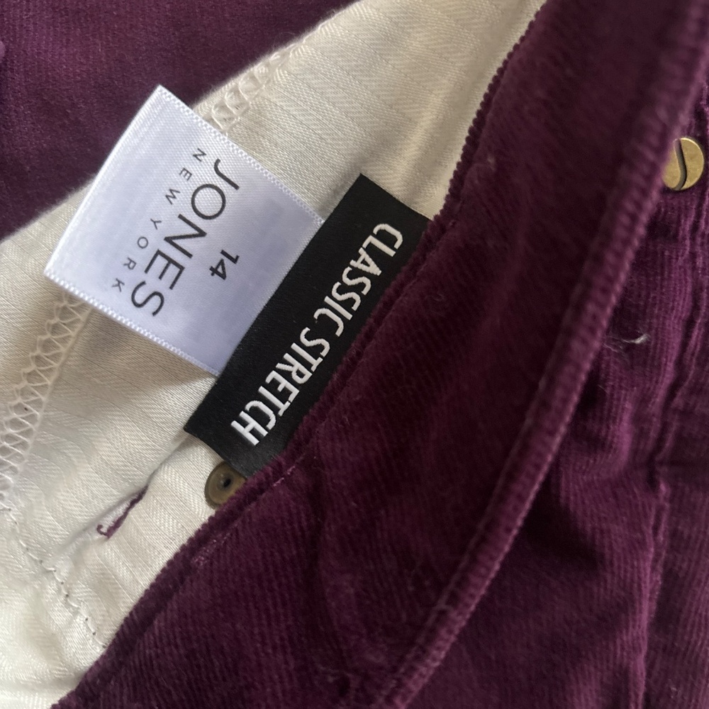 Jones New York plum Cords stretch size 14 - Picture 3 of 3